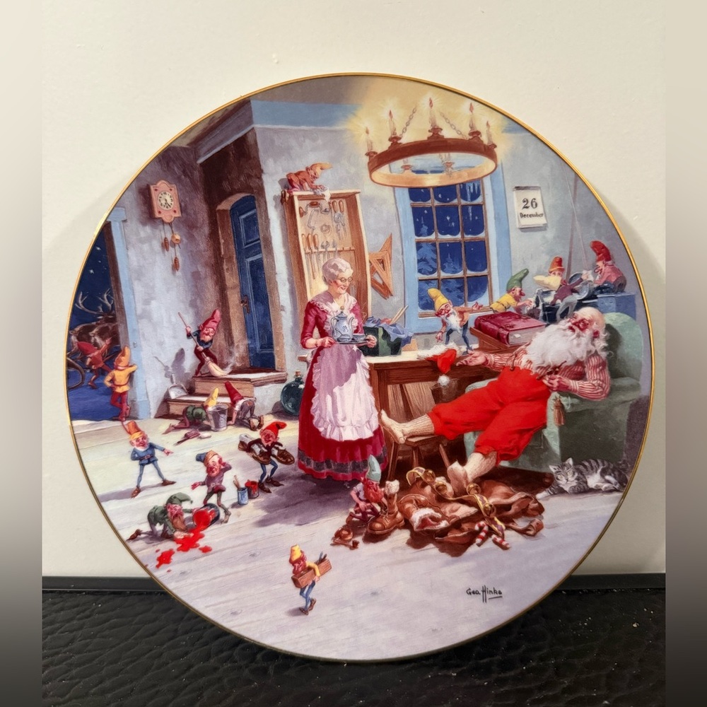 Plate Collection Rest Ye Merry Gentleman
American Santas 3099A